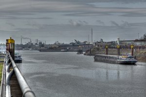 Schleuse Meiderich-12.jpg