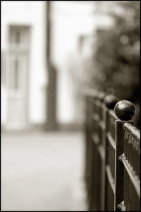 Kreative Unschärfe sw 500 kbkreative Unschärfe, Kugel...1.jpg