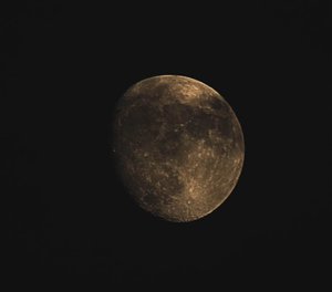 Mond (Large).jpg