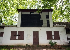 comp_02_D701321.jpg comp_02_D701321.jpg