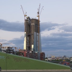 EZB Gebäude Crop 24mm.jpg