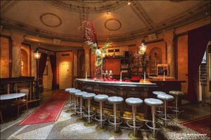 Sissi Cafe_2comp_prot.jpg