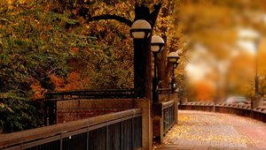 Brücke im Herbst 500 kbBrücke im Herbst 143 bearbeitet mit  Gimp.jpg