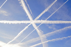 Kondensstreifen verkleinert.jpg