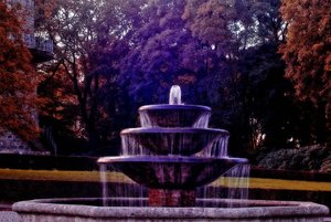 Märchenbrunnen am Rapunzelturm SDIM1810pseort (c) PPf.jpg Märchenbrunnen am Rapunzelturm SDIM1810pseort (c) PPf.jpg