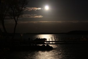 Mond 010.jpg Mond 010.jpg