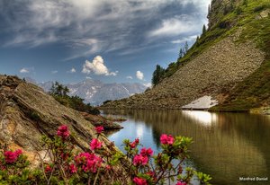 comp_Dachstein mit Spiegelsee_jpg.jpg