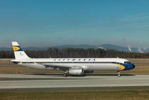 Flughafen 12012013 D-AIDV Kopie.jpg