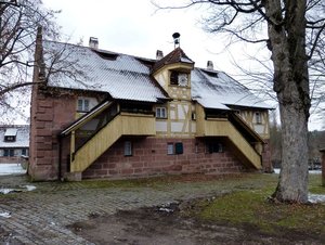 Ehem. Schulhaus..jpg