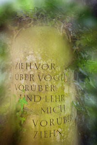 20110504-Grabstein-VR2_0463-ghost-m2k.jpg