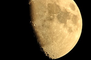 mond 2000mm klein.jpg