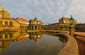Zwinger klein.jpg