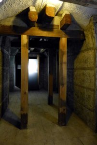 Abstützung wegen des Hauses.jpg