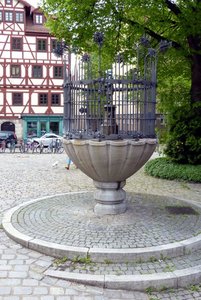 Duddelsackpfeifer - Brunnen..jpg
