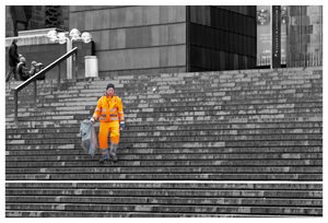 1303 Straßenkehrer auf der Domplatte - für Forum.jpg