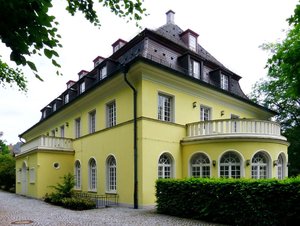 Steinlein Villa 1.jpg Steinlein Villa 1.jpg