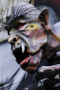 Geisterbahn 1_crop.jpg