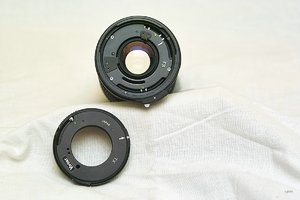 Vivitar TX 4,0 80-200 Rückseite Objektiv und Adapter SDIM5334 (c) PPf.jpg