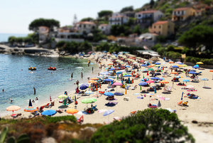 Elba_Seccheto_bucht_tiltshift_1600.jpg