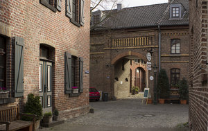 AltKasterDanielshof.jpg