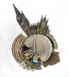 _MG_9679_Panorama_little_planet_1600.jpg