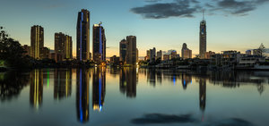 1500_500 kb_Surfers Skyline 1_kurz Pano.jpg