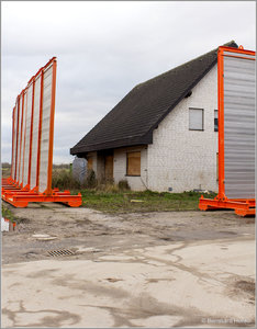 Bor_Abrisshaus_1070.jpg Bor_Abrisshaus_1070.jpg