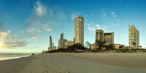 1500_500_Surfers Beachside Skyline_3-Bearbeitet.jpg