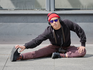 2014_05_17_SD15_Potsdamer_Platz_Breakdancer_Stretch_0025_VarA_1200x900pix.jpg