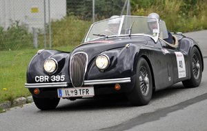 Jaguar XK 120 1952.jpg