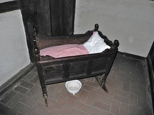 Babywiege im Mühlenhof 26.8.14.jpg