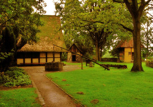 Brunnen im Mühlenhof.jpg