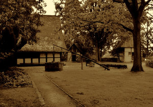 Brunnen im Mühlenhof 6.jpg