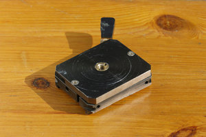 Cullmann_Schnellwechselsystem_Adapter_unten.JPG Cullmann_Schnellwechselsystem_Adapter_unten.JPG