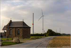 Windrad_Kapelle_7416.jpg Windrad_Kapelle_7416.jpg