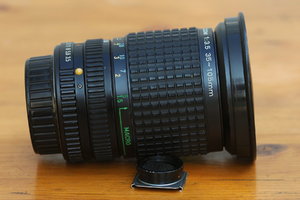 Pentax_35_105_Seite.JPG Pentax_35_105_Seite.JPG