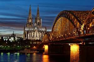 Köln bei Nacht_002.jpg