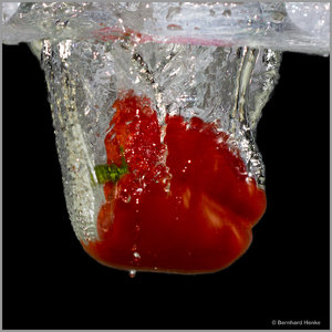 Wasser_Paprika_sw_9420.jpg Wasser_Paprika_sw_9420.jpg