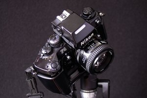 000122 - NIKON F4__DOKU.jpg