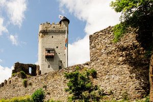 Burgruine Olbrück.jpg