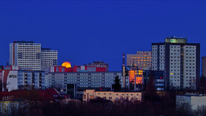 2015_04_04_SD9_Bln_Lichtenberg_Mondaufgang_77_78_79_VarA_DT01_1600x900pix.jpg