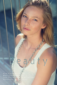 G71_1679 kleiner Carmen mit Korn und Schrift.jpg G71_1679 kleiner Carmen mit Korn und Schrift.jpg