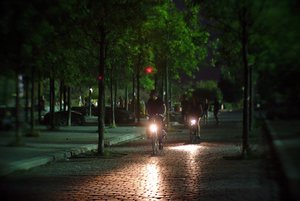 2015_08_07_EOSM_Meo50mmf1_Mauerpark_Radfahrer_0084_VarA.jpg