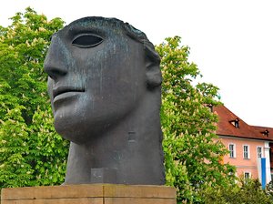 Centurione I an der Unteren Brücke in Bamberg.jpg Centurione I an der Unteren Brücke in Bamberg.jpg
