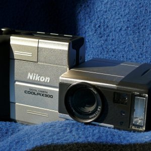 Nikon Coolpix 900-So jung und schon alt