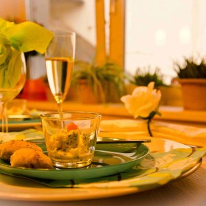 Kochen und Essen mit Freunden