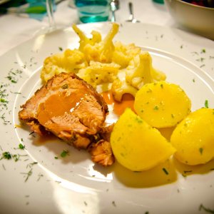 Kochen und Essen mit Freunden