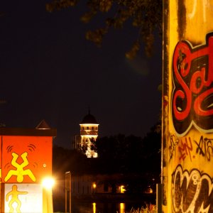 Old Style vs. Modern Art